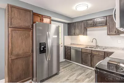 8670 Zodiac Drive, Springfield Township, OH 45231 - Photo 13