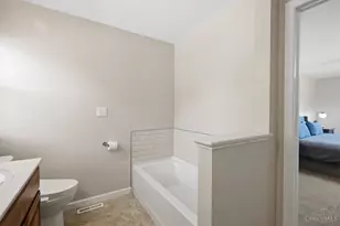 2042 Cortina Dr, Miami Township, OH 45459 - Photo 39