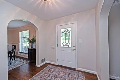 101 Linden Drive, Wyoming, OH 45215 - Photo 9