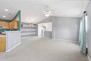 844 Heritage Green Dr, Monroe, OH 45050 - Photo 7