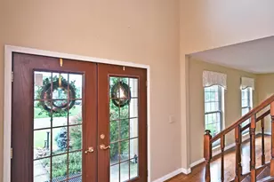 7664 Hampton Pl Ln, Cincinnati, OH 45244 - Photo 5