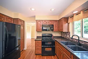 7664 Hampton Pl Ln, Cincinnati, OH 45244 - Photo 15
