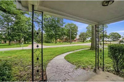 3671 Hubble Road, Green Township, OH 45247 - Photo 5