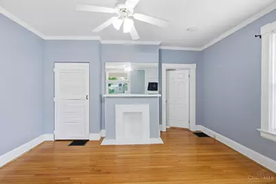 3262 Linwood Avenue, Cincinnati, OH 45226 - Photo 13