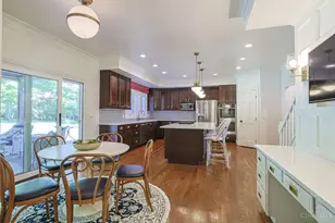 6391 Turpin Hills Dr, Anderson Township, OH 45244 - Photo 21