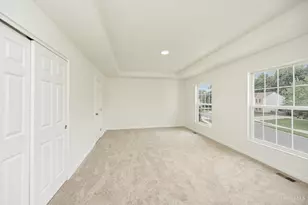 1199 Emery Ridge Dr, Union Township, OH 45103 - Photo 9