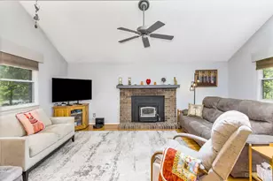 8846 Meadow Dr, Mason, OH 45040 - Photo 3