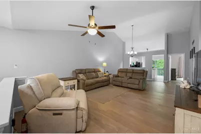 32 Stillmeadow Drive #7, Pierce Township, OH 45245 - Photo 5