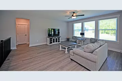 976 Crestpoint Court, Union Township, OH 45245 - Photo 17