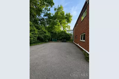 2613 Chesterfield Court, Cincinnati, OH 45239 - Photo 7