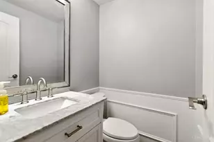 499 Halifax Cir, Union Township, OH 45244 - Photo 13