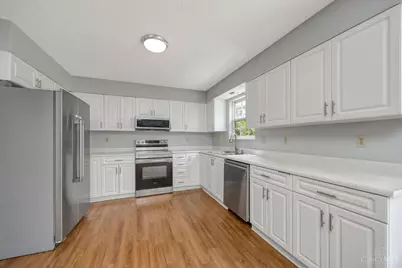 2137 Crest Road, Cincinnati, OH 45240 - Photo 11