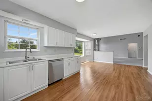 2137 Crest Rd, Forest Park, OH 45240 - Photo 15