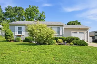 150 Fairview Dr, Carlisle, OH 45005 - Photo 1