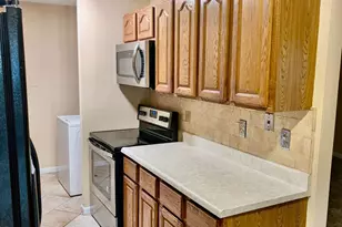 1028 E Crescentville Rd, West Chester, OH 45246 - Photo 5