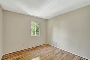 1028 E Crescentville Rd, West Chester, OH 45246 - Photo 25