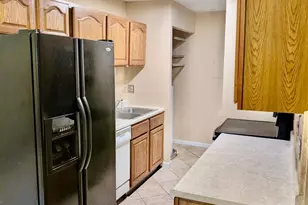 1028 E Crescentville Rd, West Chester, OH 45246 - Photo 7