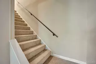 1028 E Crescentville Rd, West Chester, OH 45246 - Photo 9