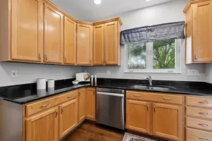 7879 Yellowwood Dr, Mason, OH 45040 - Photo 9