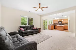 1028 Lost Crossing, Springfield Township, OH 45231 - Photo 5