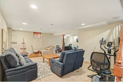 119 Forest Avenue, Wyoming, OH 45215 - Photo 21