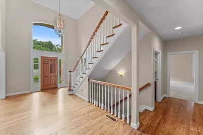 9761 Farmstead Drive, Symmes Township, OH 45140 - Photo 11