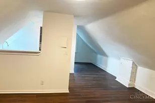 2309 W Clifton Ave, Cincinnati, OH 45219 - Photo 13