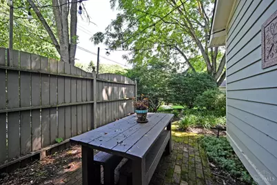 2590 Bonnie Drive, Cincinnati, OH 45230 - Photo 39