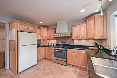 2590 Bonnie Drive, Cincinnati, OH 45230 - Photo 15