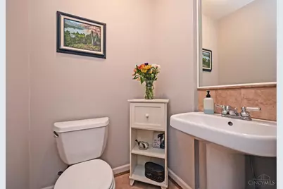 2590 Bonnie Drive, Cincinnati, OH 45230 - Photo 23