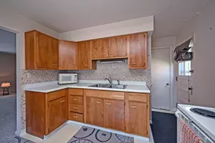 5925 Glenway Ave, Cincinnati, OH 45238 - Photo 7