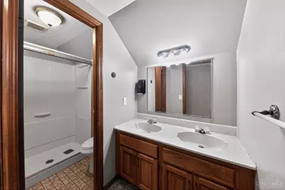 5228 Relluk Drive, Green Township, OH 45238 - Photo 11