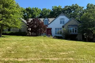 5776 Kensington Ridge Dr, Anderson Township, OH 45230 - Photo 1