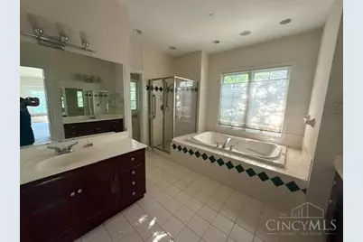 5776 Kensington Ridge Drive, Anderson Township, OH 45230 - Photo 21