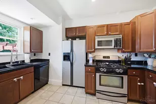 5600 Arnsby Pl, Cincinnati, OH 45227 - Photo 21
