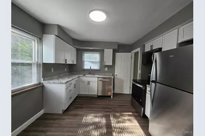 1927 Knollridge Lane, Cincinnati, OH 45231 - Photo 5