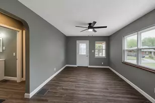 1927 Knollridge Ln, Cincinnati, OH 45231 - Photo 3