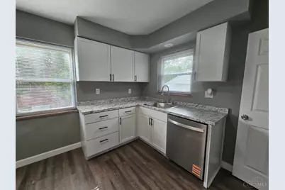 1927 Knollridge Lane, Cincinnati, OH 45231 - Photo 7