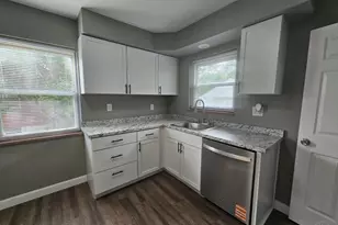 1927 Knollridge Ln, Cincinnati, OH 45231 - Photo 7