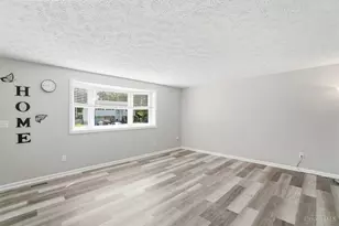 8739 Exeter Pl, Deerfield Township, OH 45039 - Photo 7
