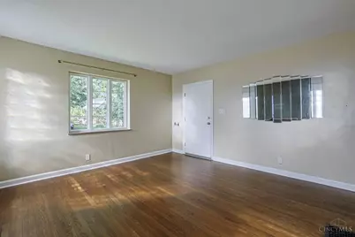 3782 St Johns Terrace, Deer Park, OH 45236 - Photo 9