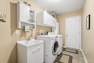 3112 Renaissance Blvd, Middletown, OH 45005 - Photo 11