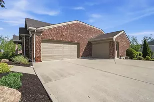 3112 Renaissance Blvd, Middletown, OH 45005 - Photo 3