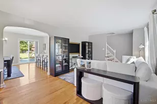4157 Paxton Woods Ln, Cincinnati, OH 45209 - Photo 7