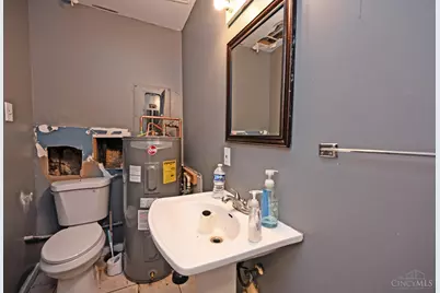 2457 Everglade Place, Cincinnati, OH 45214 - Photo 13