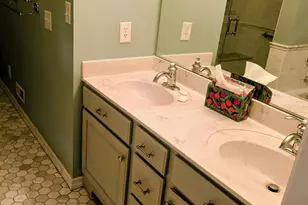 6250 Deerhaven Ln, Miami Township, OH 45140 - Photo 7