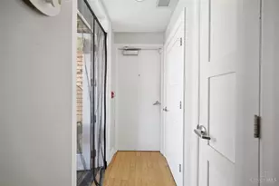 1338 Vine St, Cincinnati, OH 45202 - Photo 7