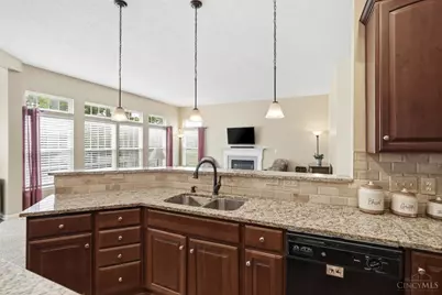 1126 Hayward Circle, Miami Township, OH 45150 - Photo 33