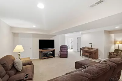 1126 Hayward Circle, Miami Township, OH 45150 - Photo 41