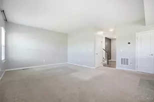 5989 Outlook Ct, Hamilton Township, OH 45152 - Photo 9